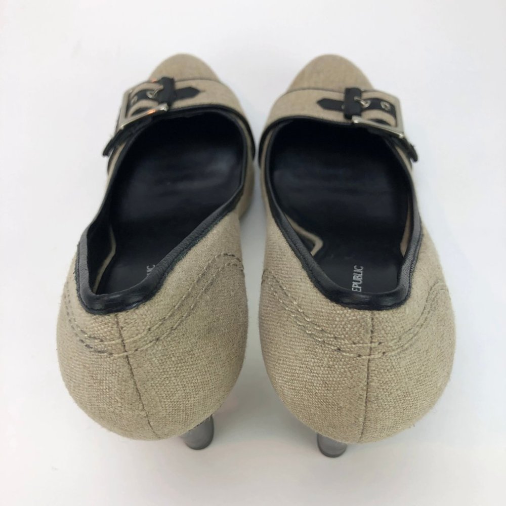BANANA REPUBLIC neutral pump black leather trim - SZ 7.5 - Picture 5 of 11